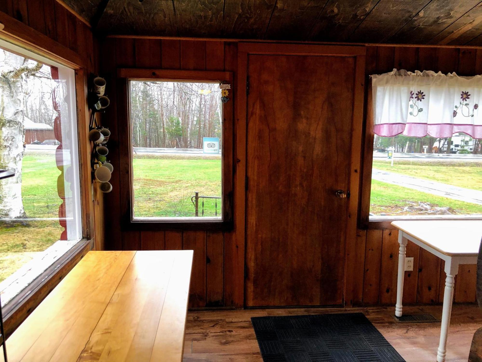 The Lorca Adirondacks Motel Indian Lake Room photo